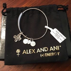 New Alex & Ani Lucky Clover Charm Bangle